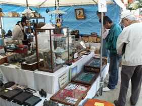 Antique Fair Saga